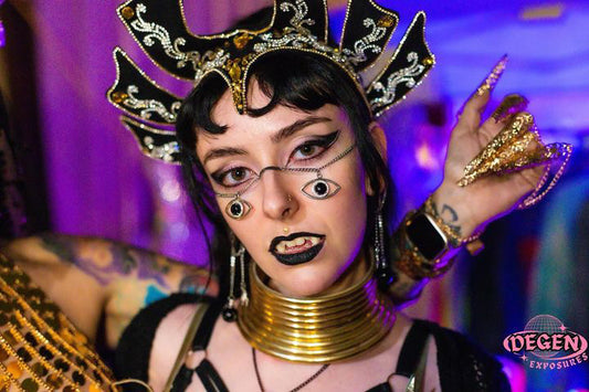 Double Vision Onyx Eye Face Chain with Perfume Bottles - HearRingz